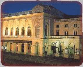 Chile, Teatro Municipal